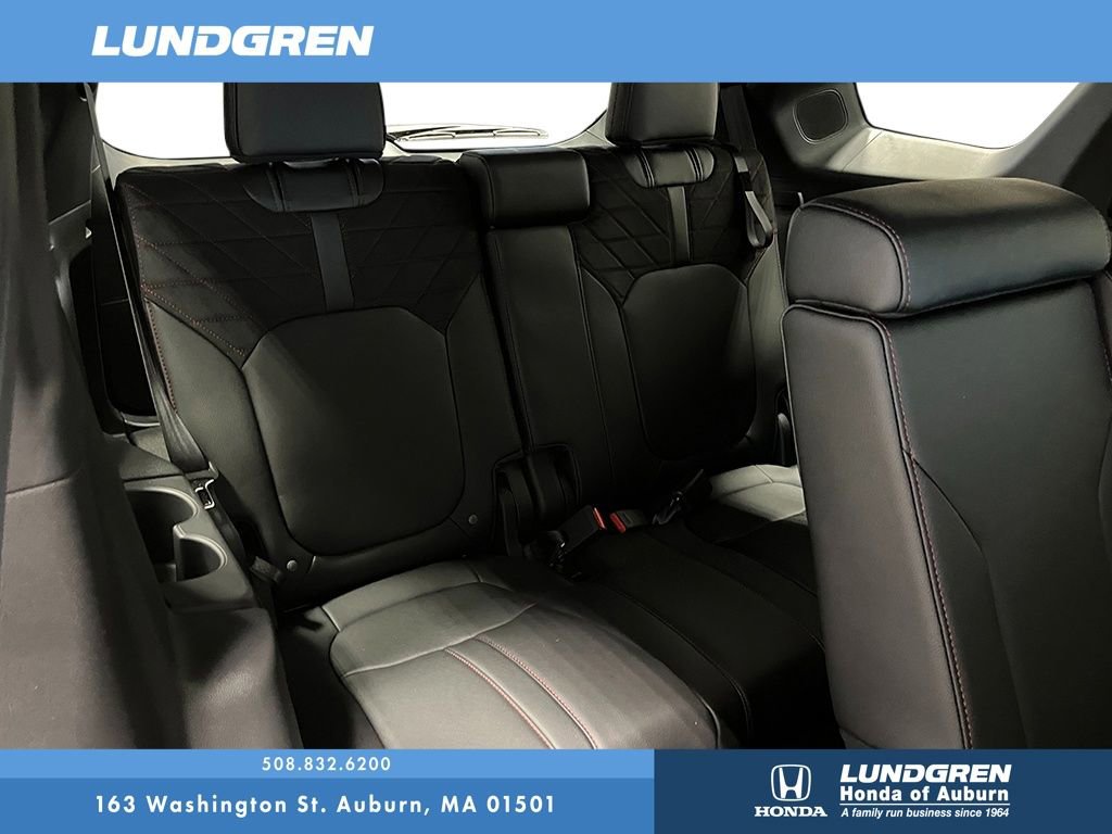 New 2026 Honda Pilot Black Edition image 9