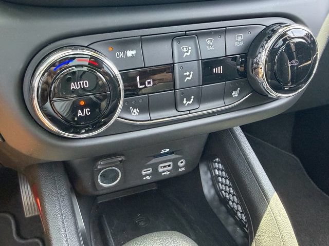 Used 2021 Chevrolet TrailBlazer RS w/ Sun and Liftgate Package FWD image 27