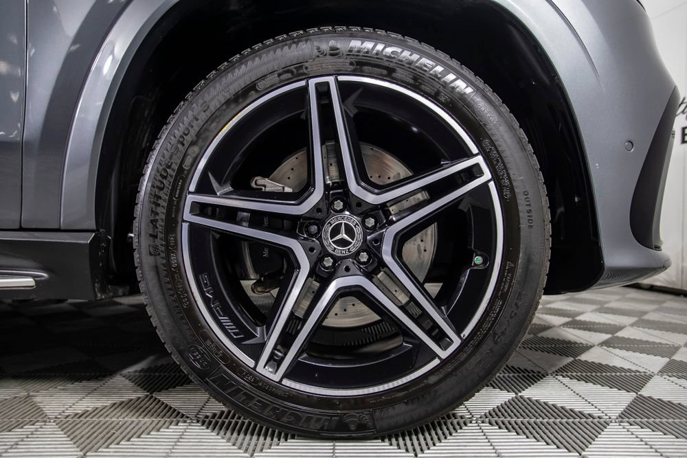 Used 2024 Mercedes-Benz GLS 450 4MATIC image 45