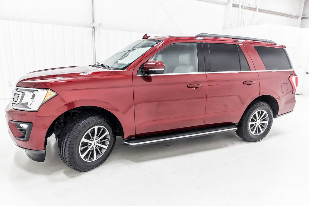 Used 2018 Ford Expedition XLT w/ Equipment Group 202A image 3