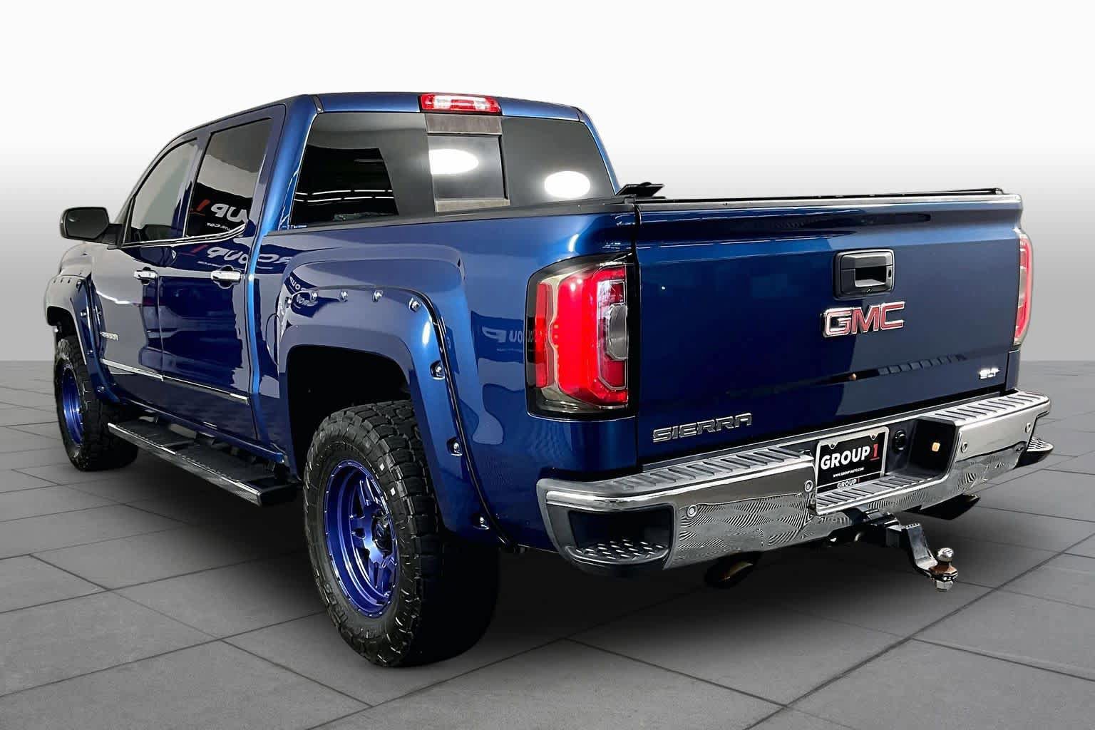 Used 2018 GMC Sierra 1500 SLT w/ Enhanced Driver Alert Package RWD image 12
