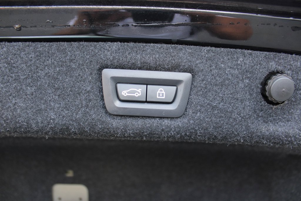 Used 2018 BMW 540i RWD image 13