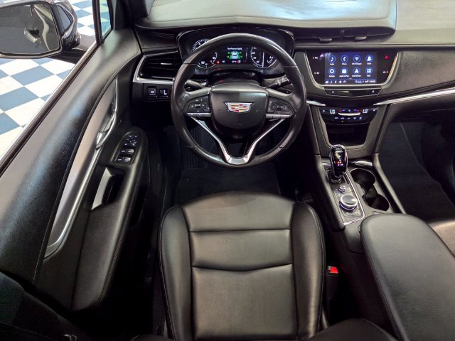 Certified 2023 Cadillac XT6 Luxury AWD/4WD image 13