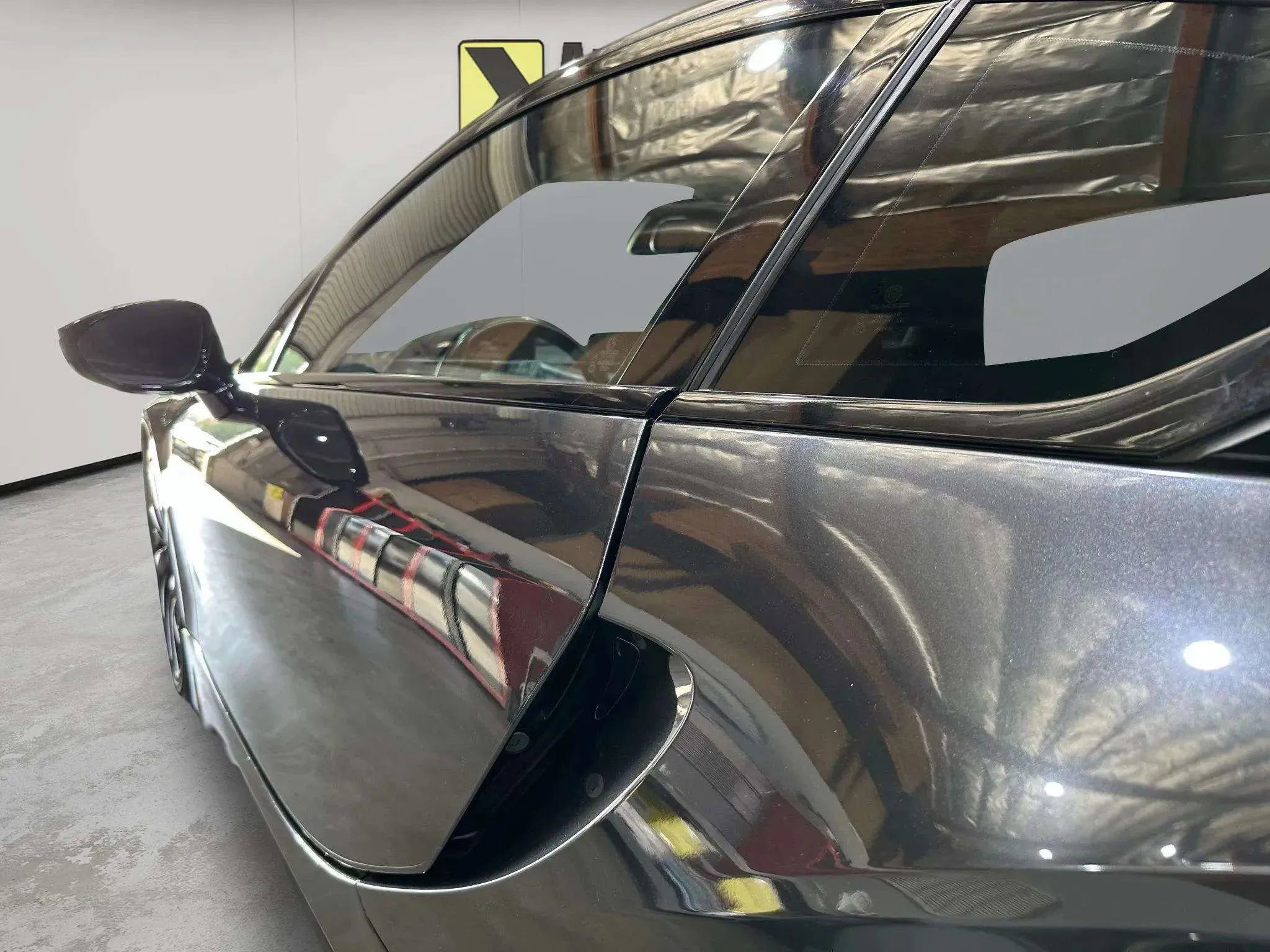 Used 2016 BMW i8 image 19