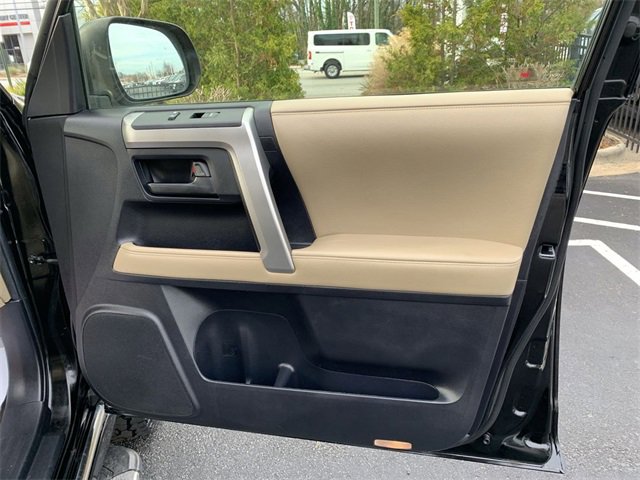 Used 2013 Toyota 4Runner Limited image 13