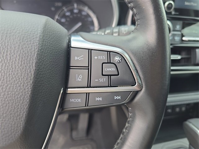 Used 2021 Toyota Highlander XLE image 26