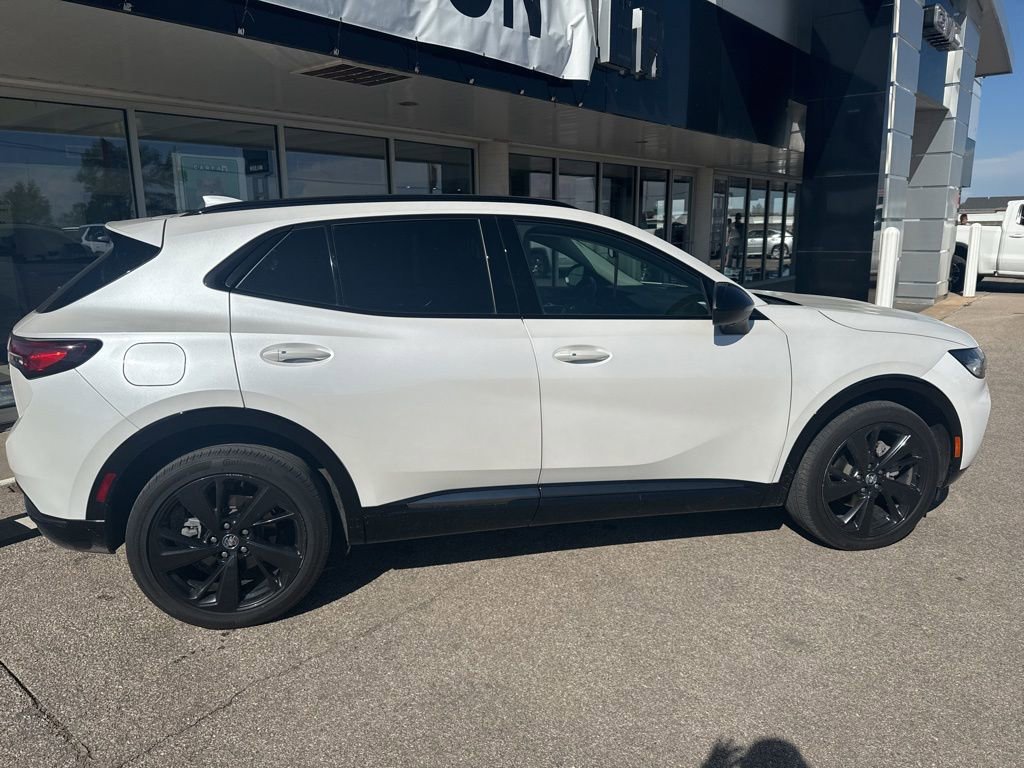 Used 2023 Buick Envision Essence w/ Technology Package I AWD/4WD image 5