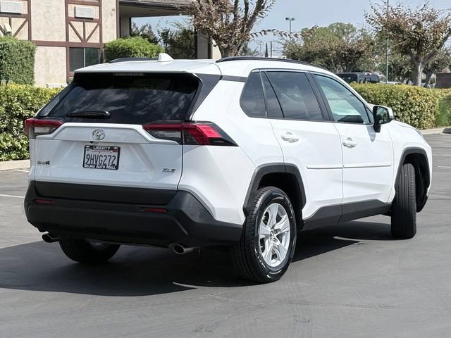 Used 2019 Toyota RAV4 XLE w/ Convenience Package AWD/4WD image 5