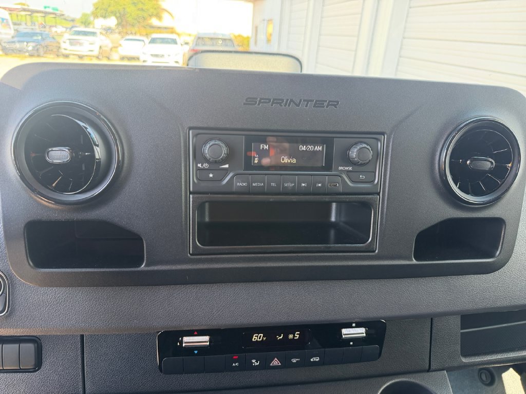 New 2025 Mercedes-Benz Sprinter 2500 image 21