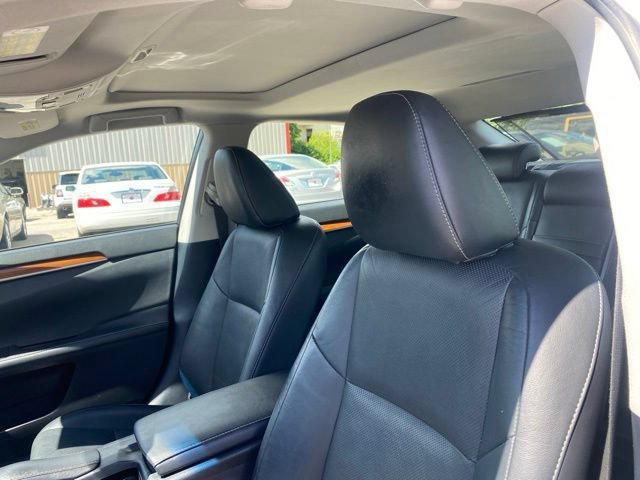Used 2013 Lexus ES 300h w/ Luxury Pkg FWD image 11