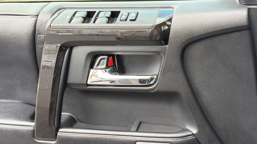 Used 2019 Toyota 4Runner Limited AWD/4WD image 22
