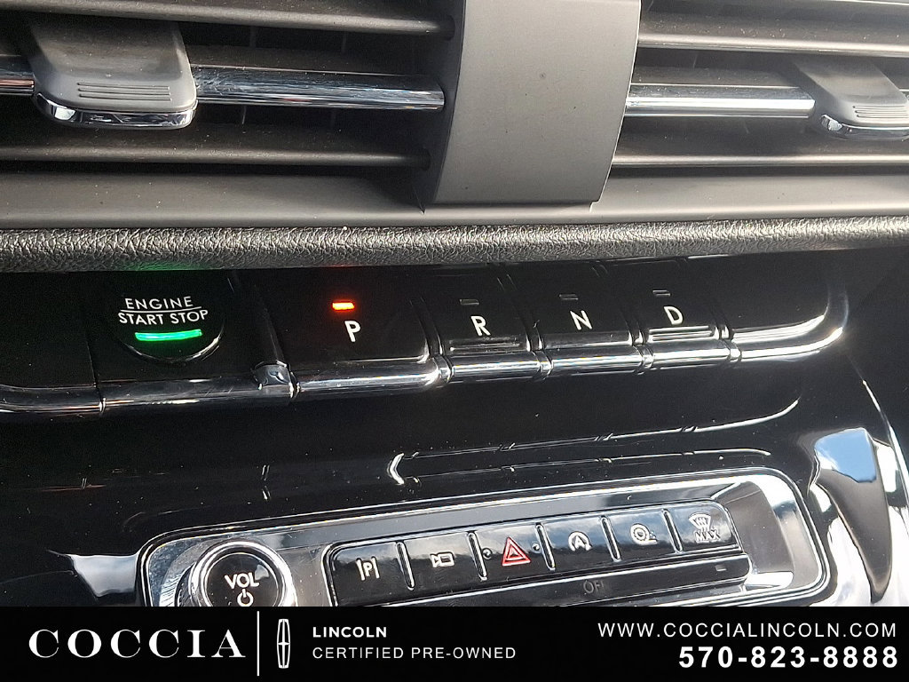 Certified 2024 Lincoln Corsair AWD image 16