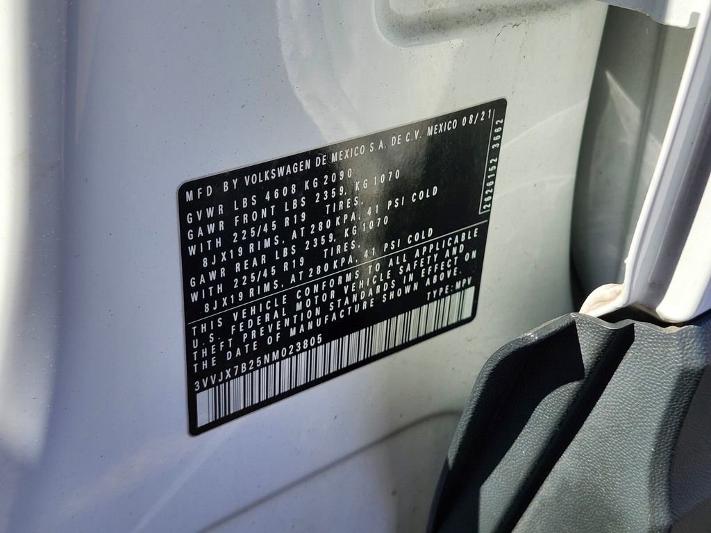 Used 2022 Volkswagen Taos SEL image 30