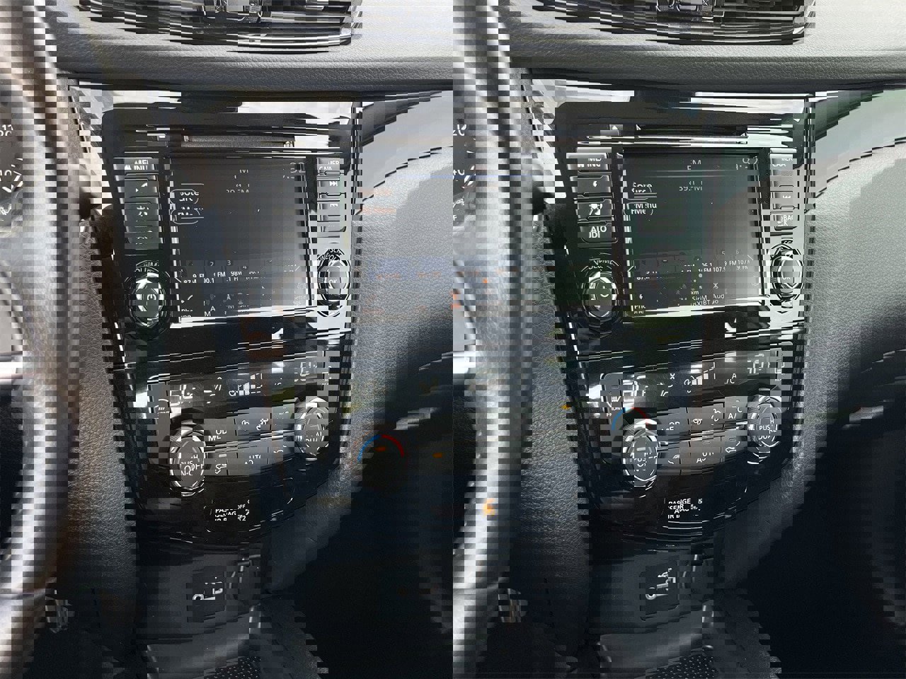 Certified 2021 Nissan Rogue Sport SV image 17