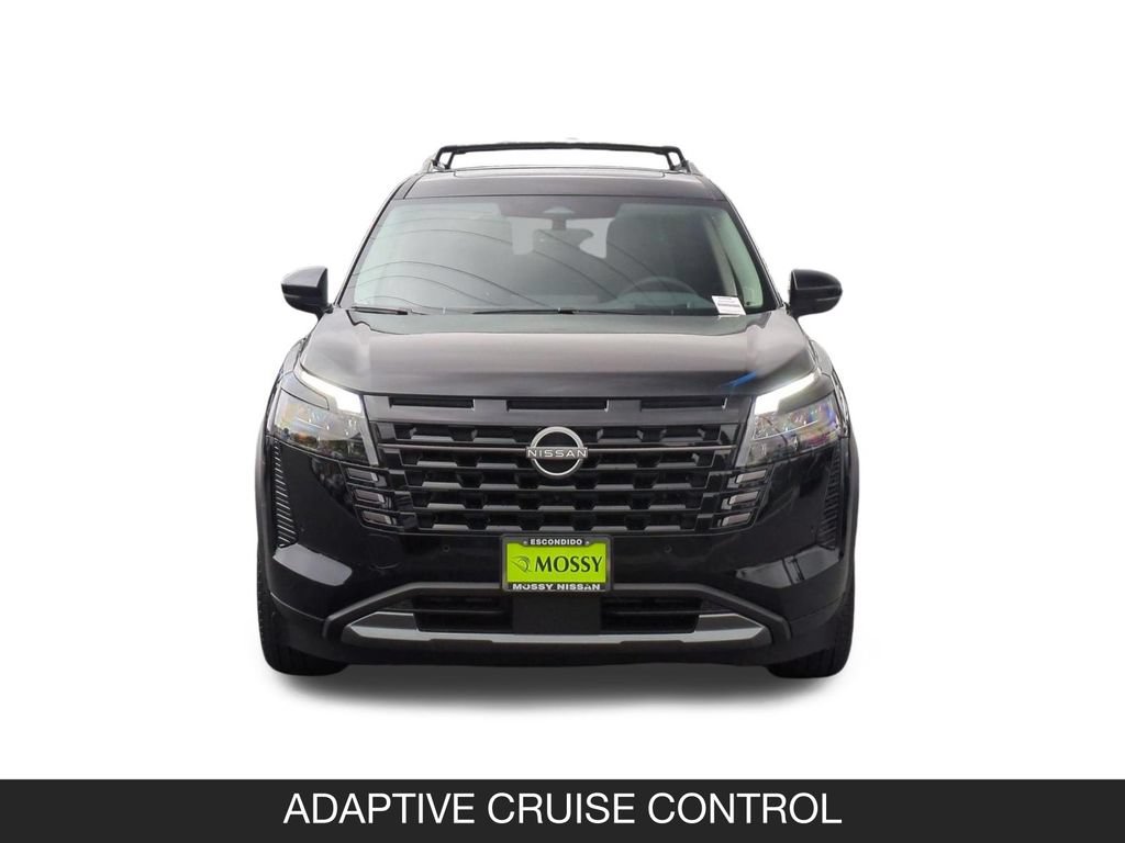 New 2026 Nissan Pathfinder Platinum FWD image 4