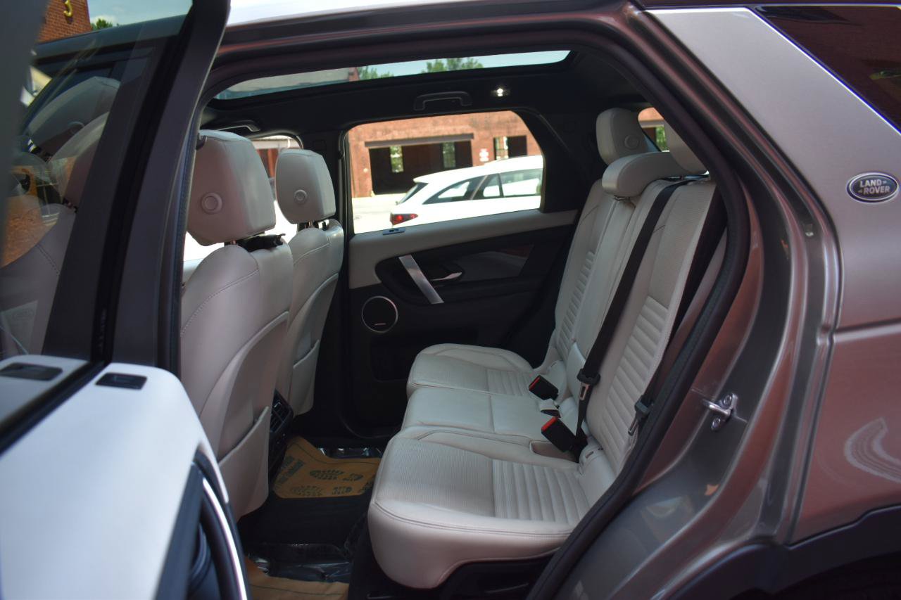 Used 2020 Land Rover Discovery Sport SE AWD/4WD image 14