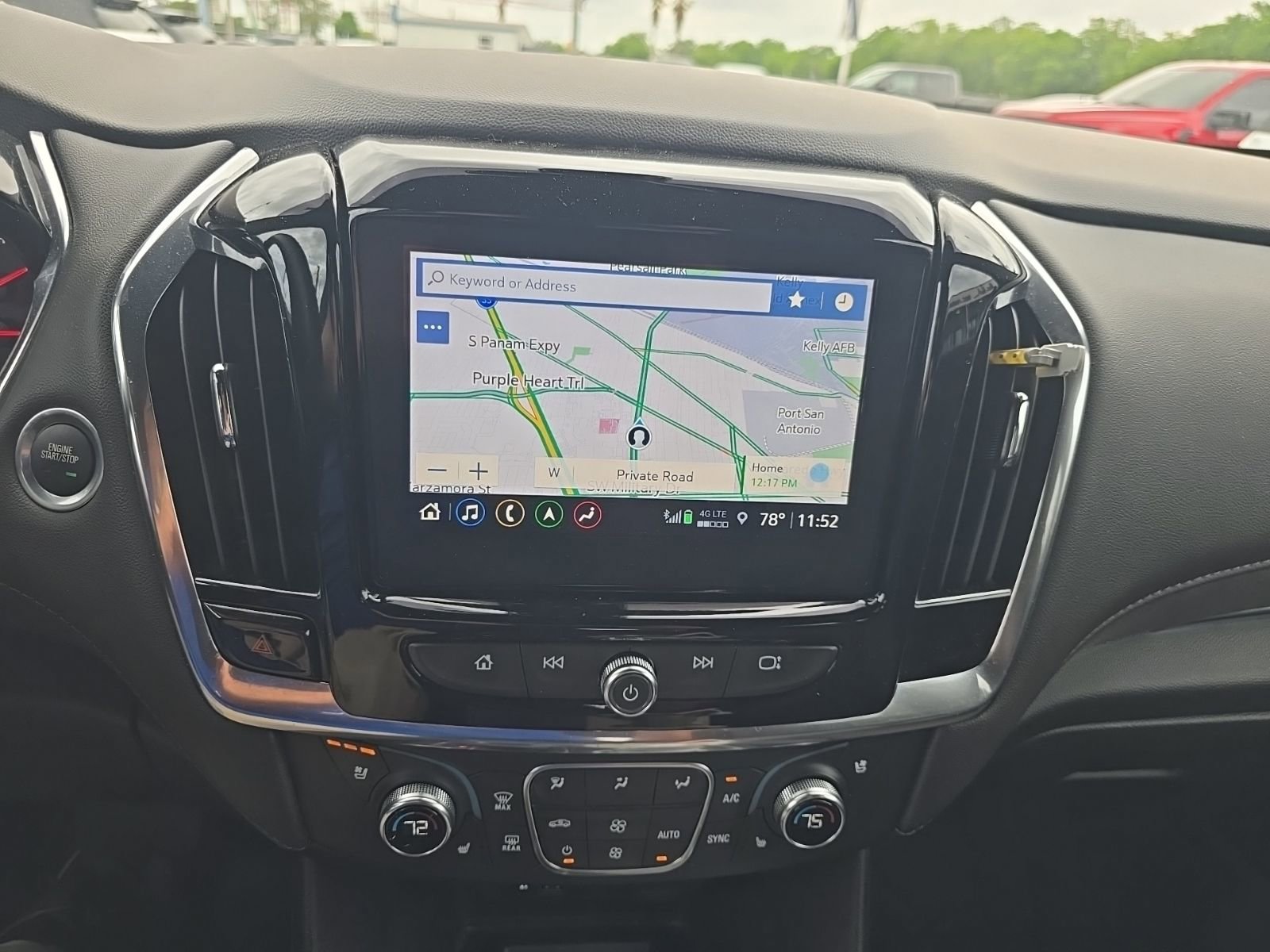 Used 2023 Chevrolet Traverse High Country FWD image 12