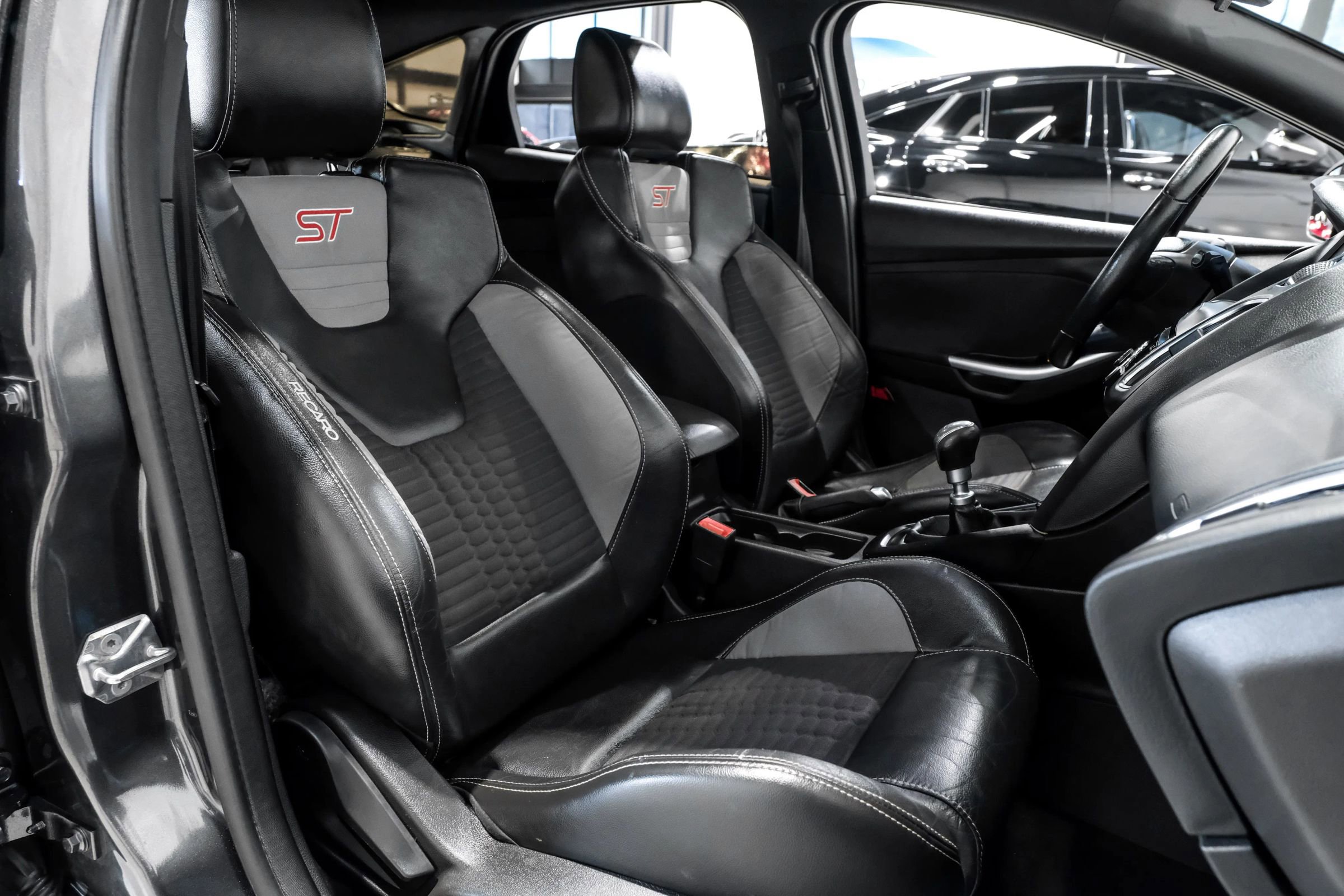 Used 2015 Ford Focus ST w/ Equipment Group 401A image 42