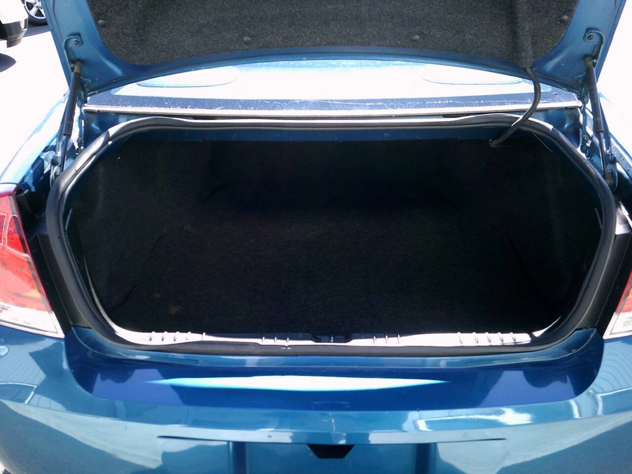Used 2010 Chevrolet Impala LS FWD image 21