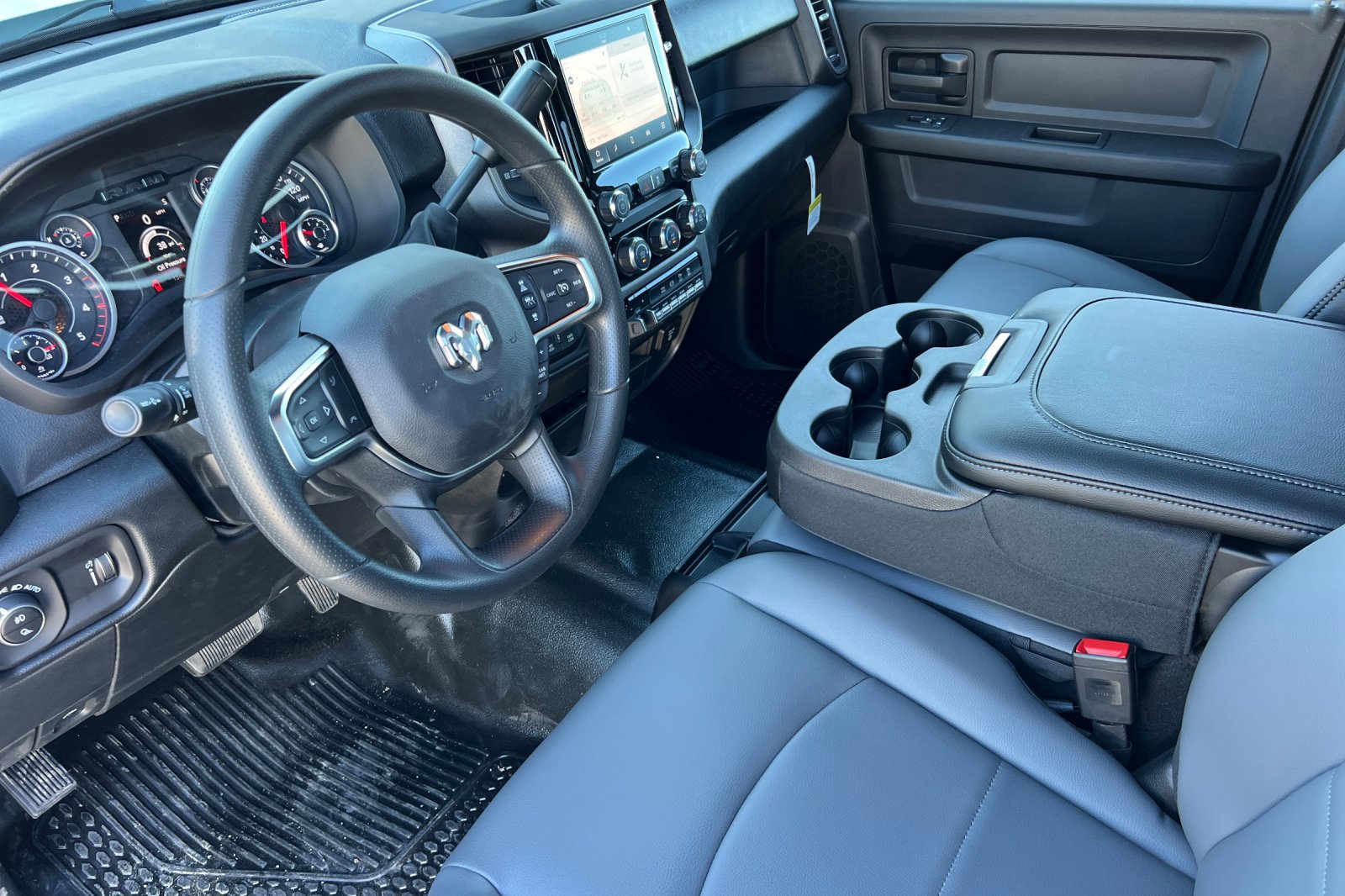 New 2026 RAM 2500 Tradesman w/ Chrome Appearance Group image 9