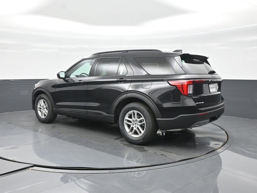 New 2026 Ford Explorer Active RWD image 4