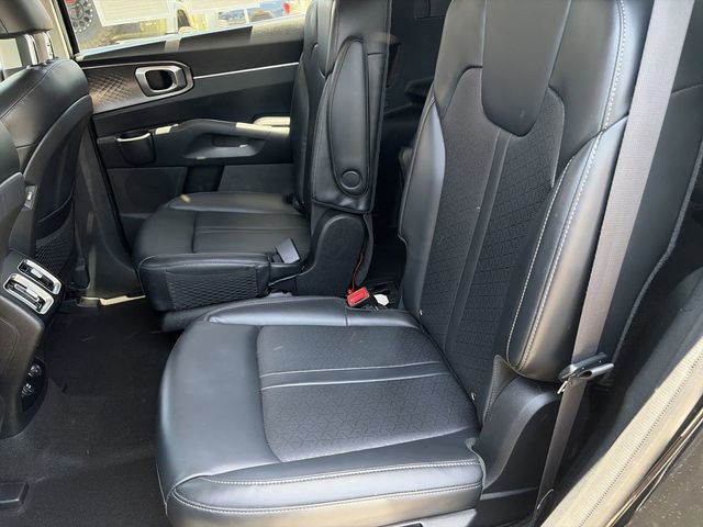 Used 2022 Kia Sorento S FWD image 17