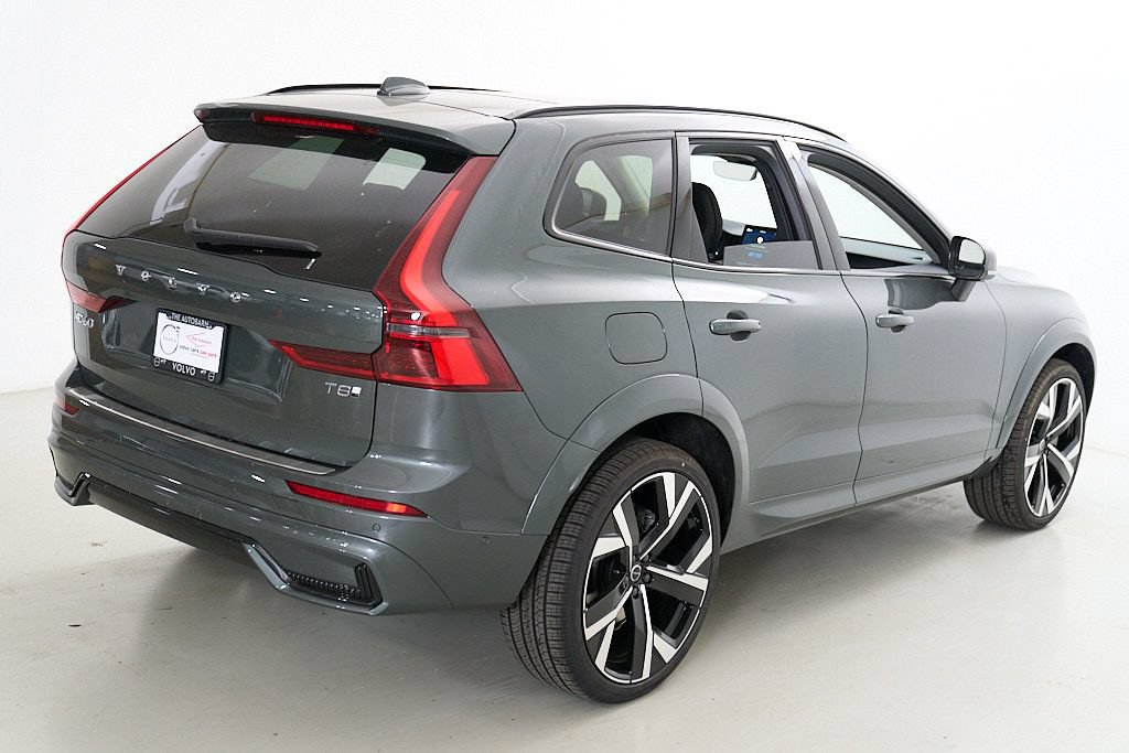 New 2026 Volvo XC60 T8 Ultra w/ Climate Package AWD/4WD image 9