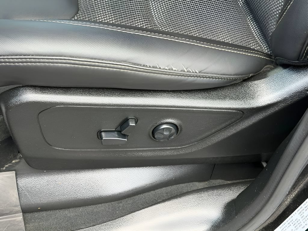 Used 2020 RAM 1500 Rebel w/ Level 2 Equipment Group AWD/4WD image 23