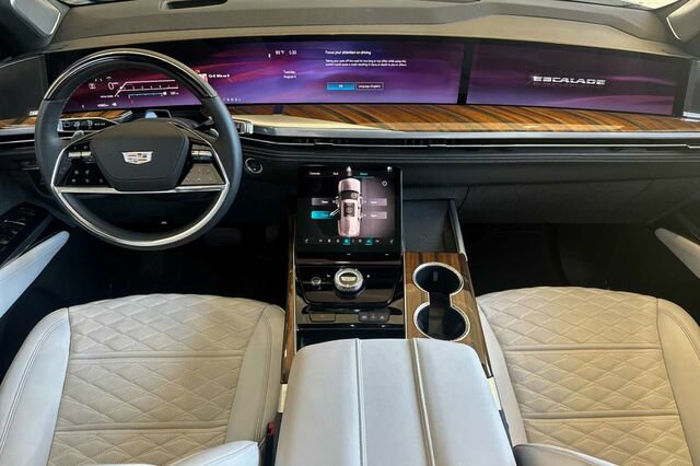 Certified 2026 Cadillac Escalade Platinum Sport AWD/4WD image 13