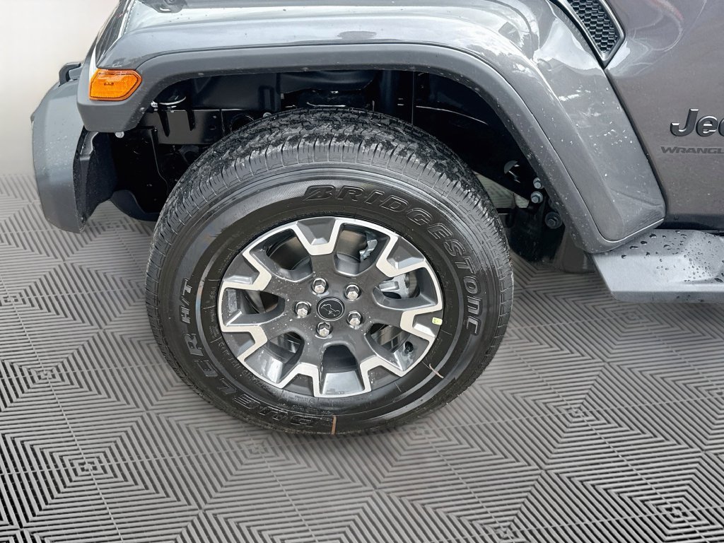 New 2027 Jeep Wrangler Unlimited Sahara AWD/4WD image 34