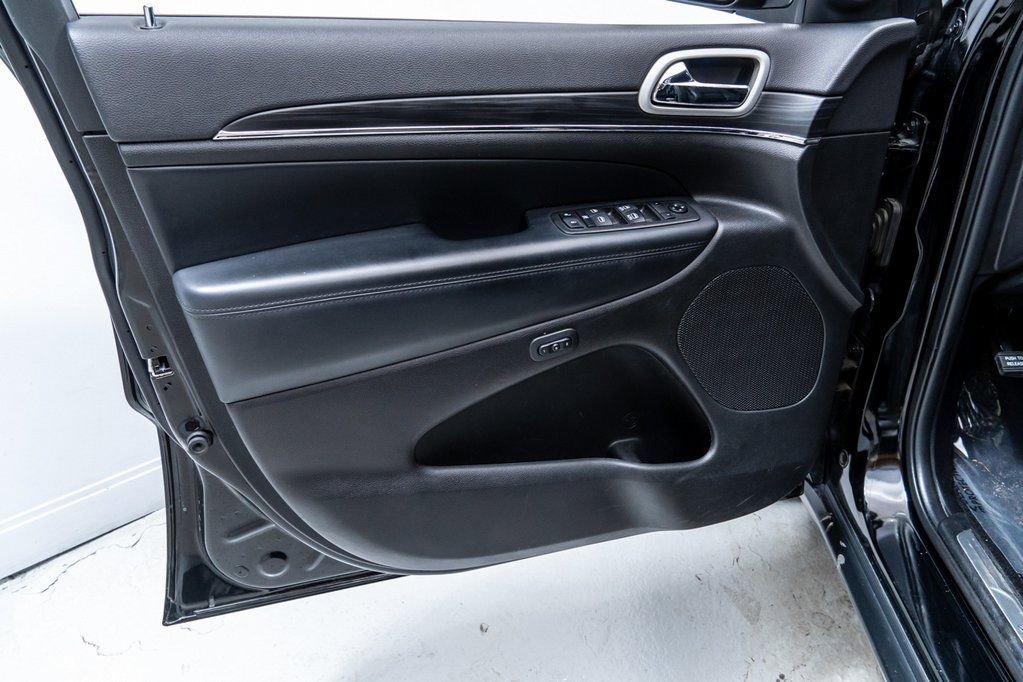 Used 2021 Jeep Grand Cherokee Limited w/ Premium Lighting Group image 24