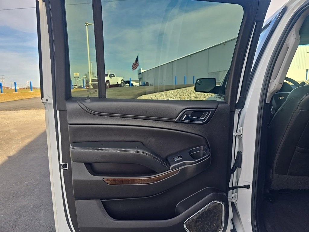 Used 2019 Chevrolet Suburban LT image 15
