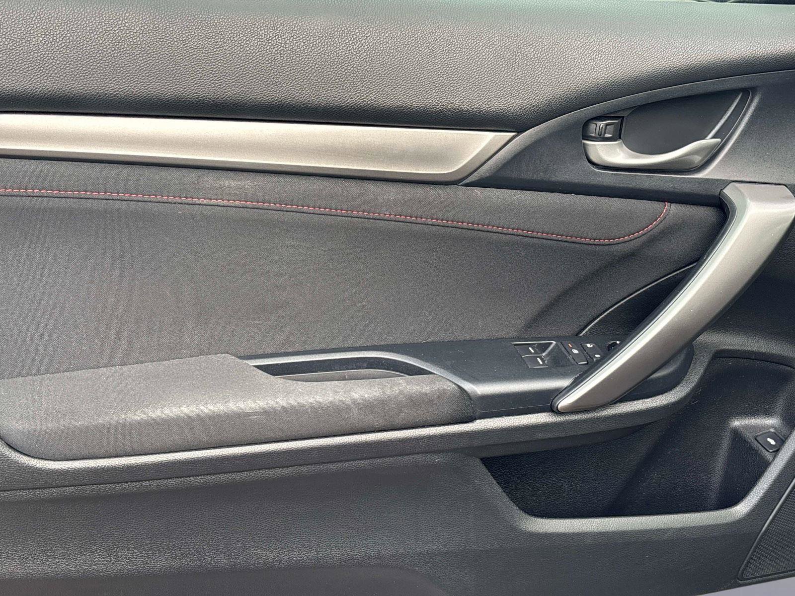 Used 2018 Honda Civic Si image 12