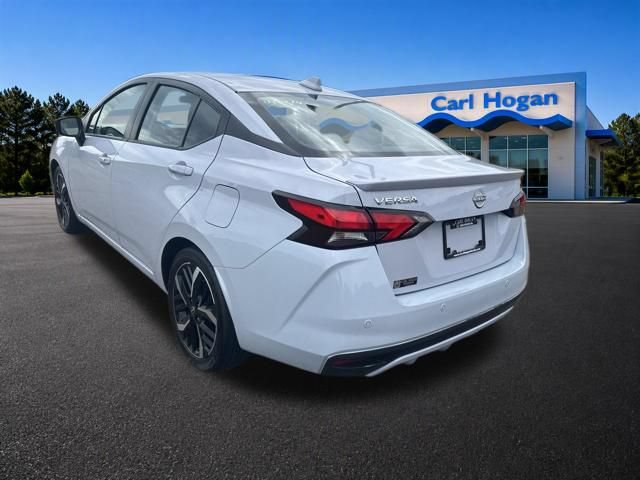 Used 2024 Nissan Versa SR FWD image 4