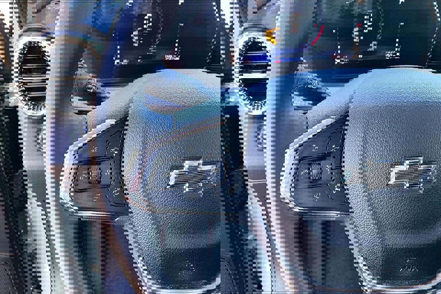 Used 2025 Chevrolet Trax ACTIV w/ Driver Confidence Package image 17