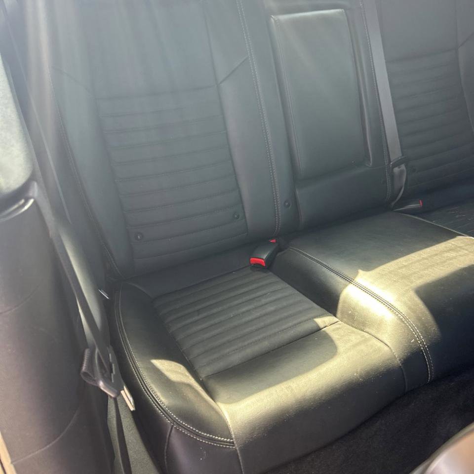 Used 2012 Dodge Challenger SXT Plus image 22