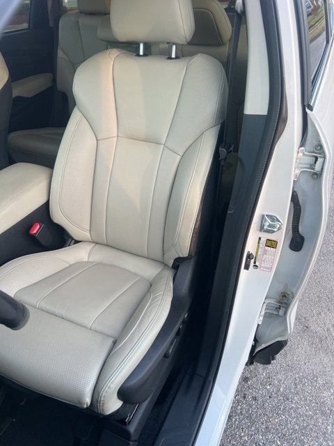 Used 2023 Subaru Ascent Limited w/ Technology Package image 12