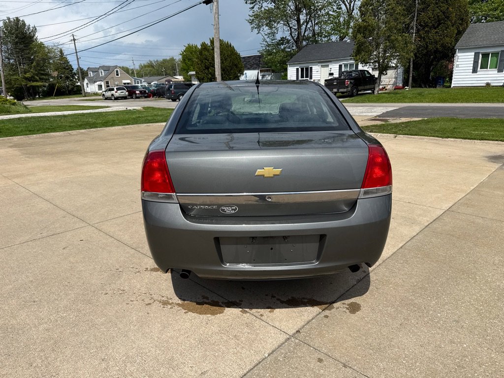 Used 2013 Chevrolet Caprice RWD image 7