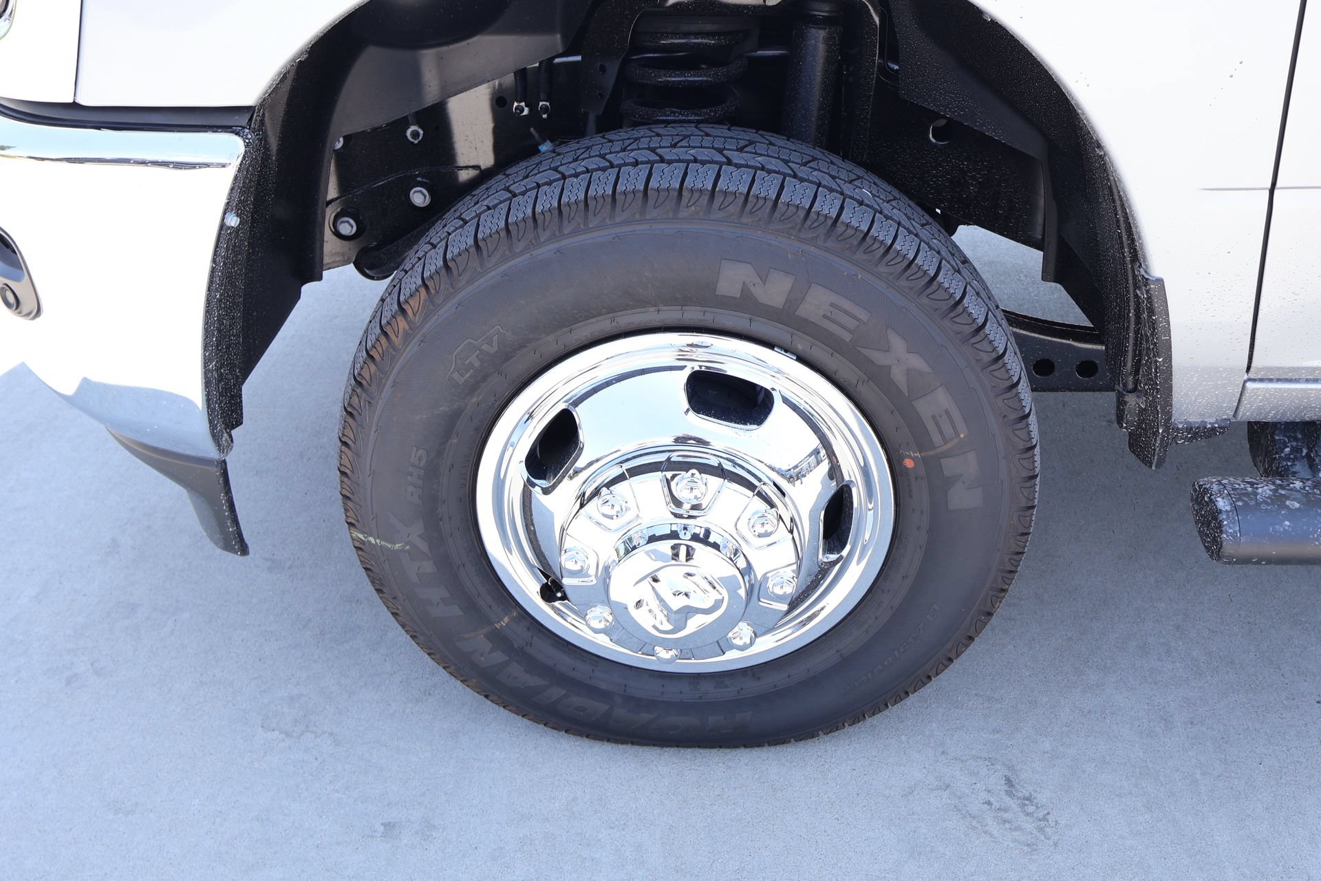 New 2026 RAM 3500 Tradesman AWD/4WD image 17