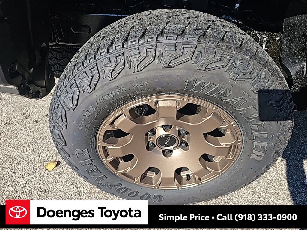 New 2025 Toyota Tacoma Trailhunter image 32