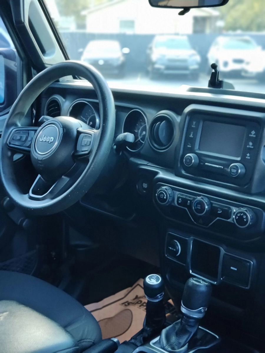 Used 2018 Jeep Wrangler Unlimited Sport image 22