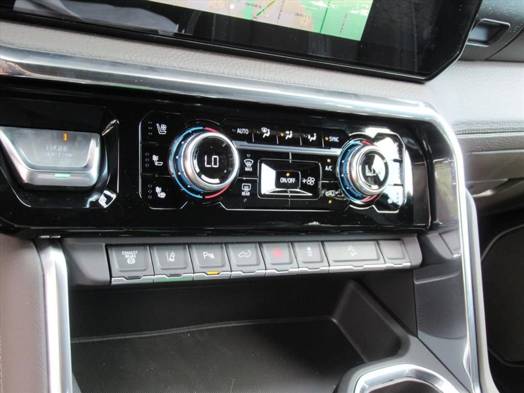 New 2026 GMC Sierra 2500 Denali w/ Denali Reserve Package image 24