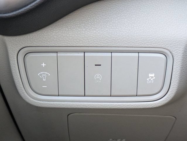 Used 2020 Kia Soul LX FWD image 23