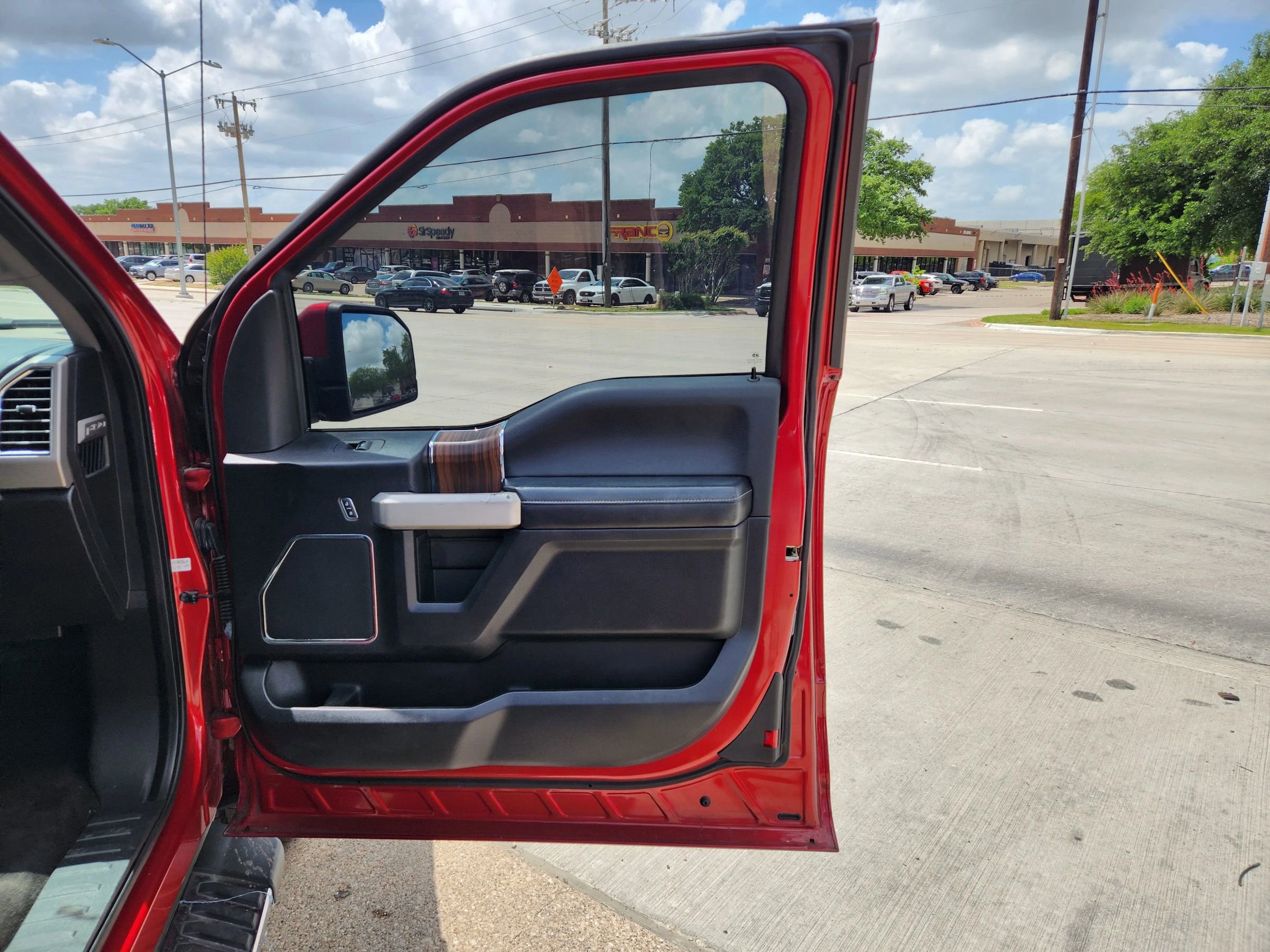 Used 2015 Ford F150 Lariat w/ Equipment Group 501A Mid image 12