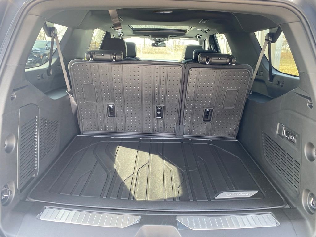 New 2026 Chevrolet Suburban Z71 w/ Comfort Package image 30
