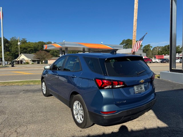 Used 2024 Chevrolet Equinox LS w/ Driver Confidence II Package FWD image 8