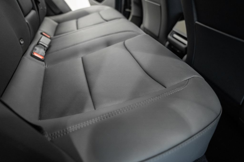 Used 2025 Tesla Model 3 RWD image 25