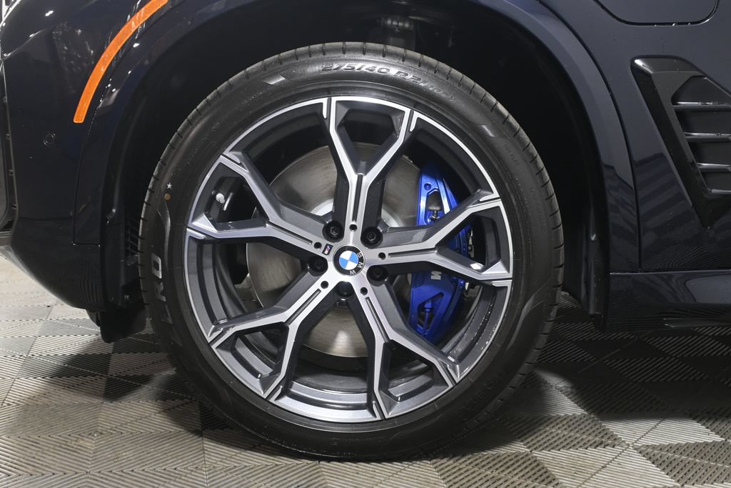 New 2026 BMW X5 xDrive50e w/ M Sport Package AWD/4WD image 12