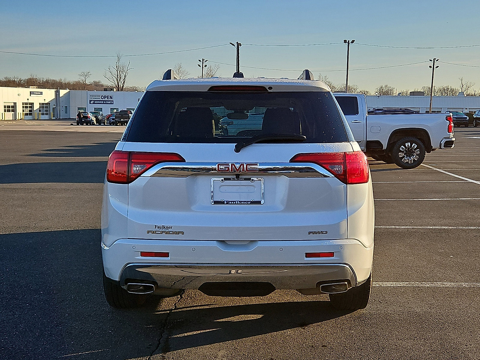 Used 2017 GMC Acadia Denali w/ Technology Package image 5