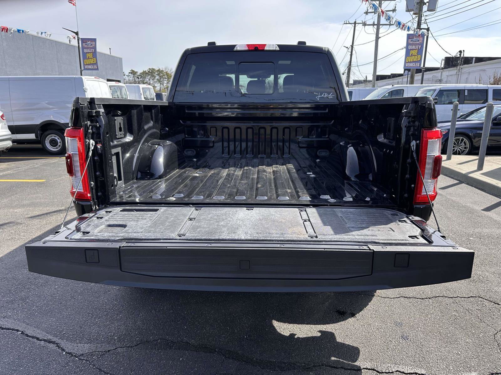 Used 2022 Ford F150 Lariat w/ Equipment Group 502A High image 8